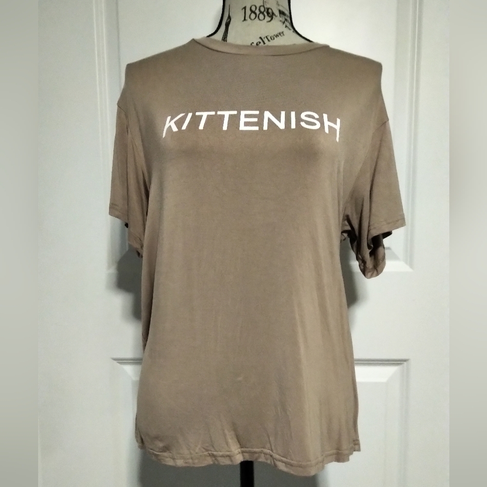 BRAND NEW NWT Kittenish Tan Logo T-Shirt- Size M